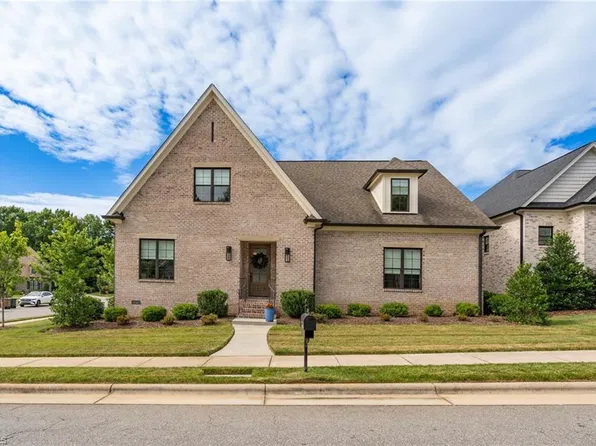 1413 Bethany Dr, Greensboro, NC 27455