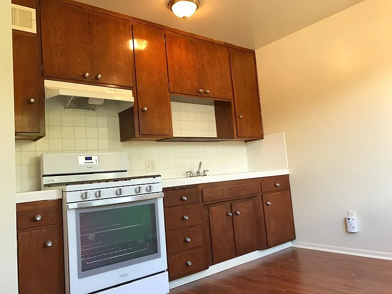 1855 Yosemite Dr #6 — Photo 7