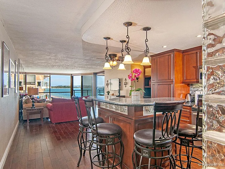 3916 Riviera Dr #403 — Photo 4