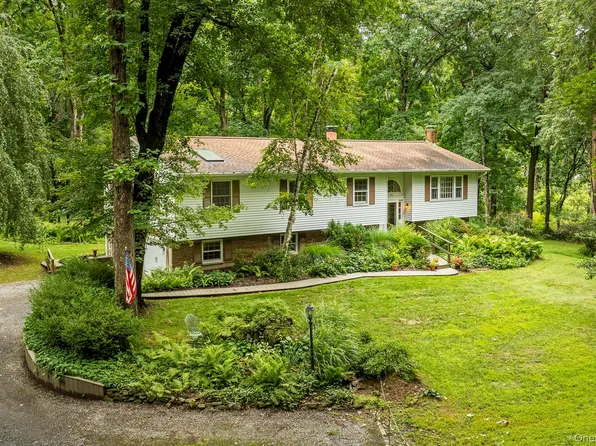 60 Camp Drive, Rhinebeck, NY 12572