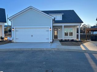 111 Cottage Ln, Greenwood, SC 29649