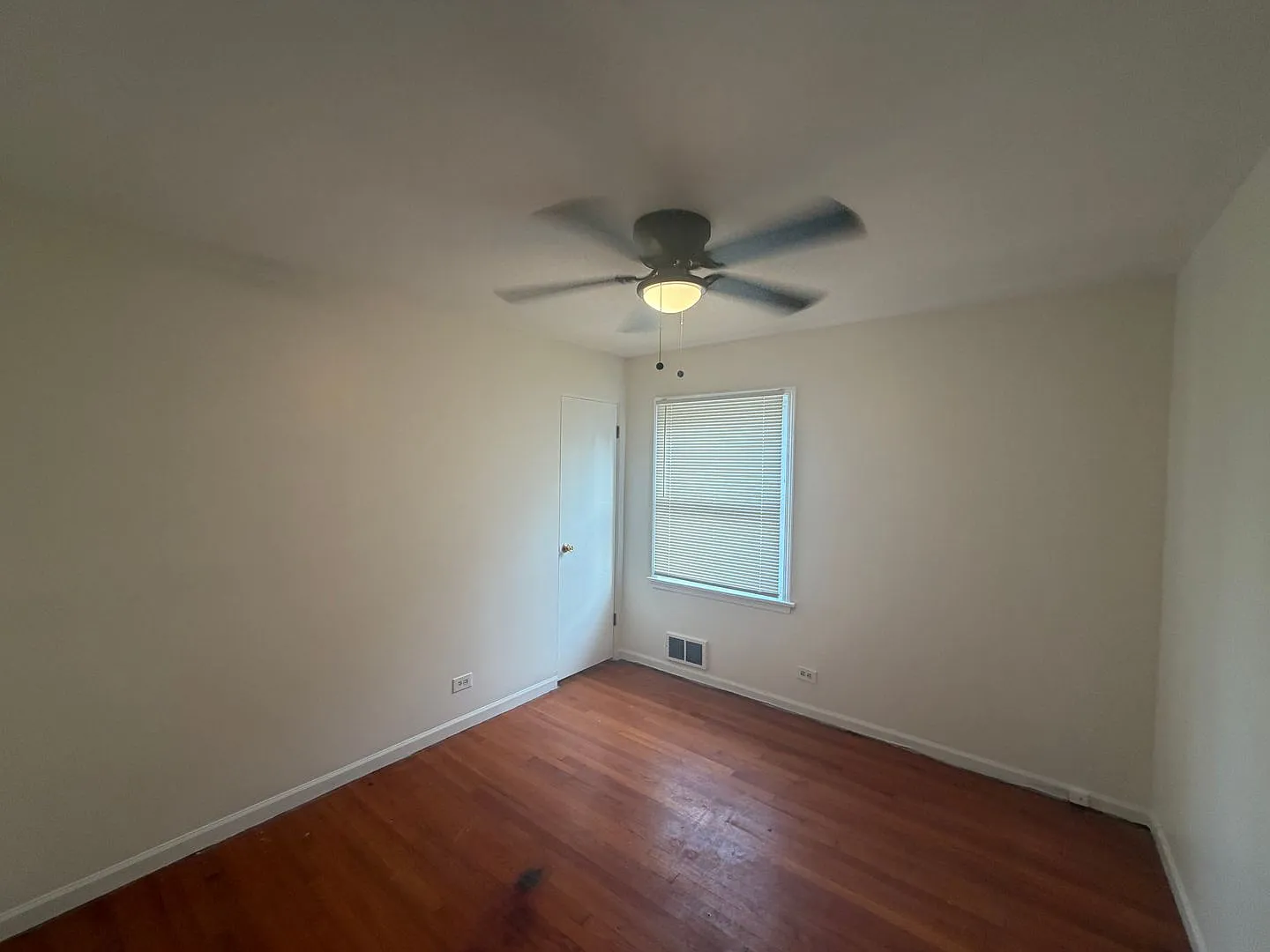 Updated Brick Ranch with 3 Bedrooms and Finished Basement — Photo 2