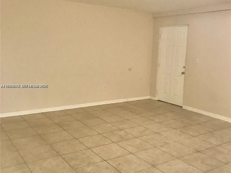 3201 W Flagler St #102 — Photo 6