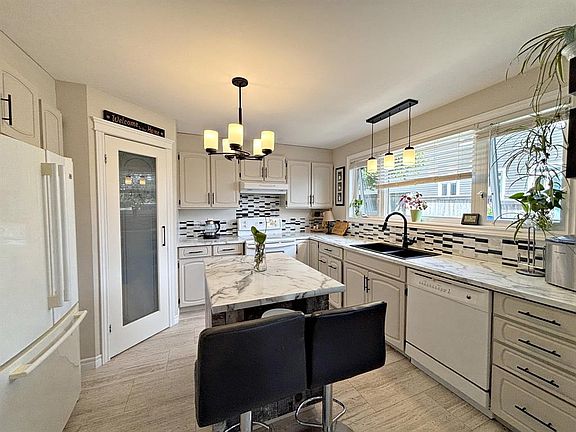 4th image of 1748 Topsail Road