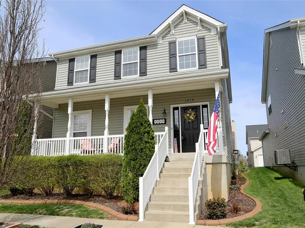 1410 Colonial Dr, Saint Charles, MO 63304