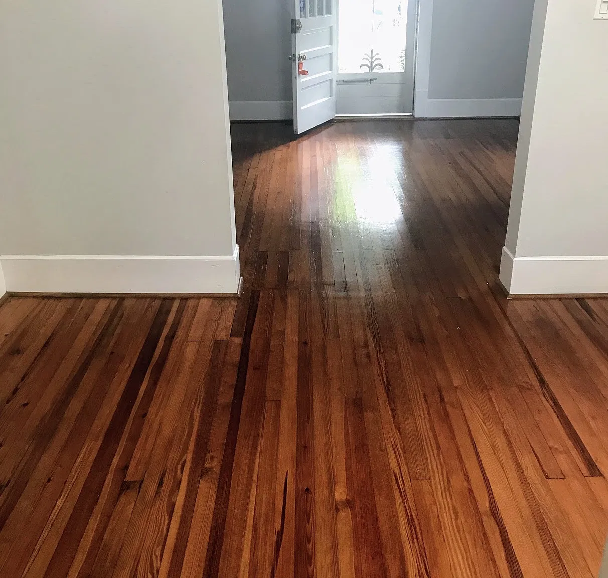 2 bed, 950 sqft, $2,200 — Photo 4