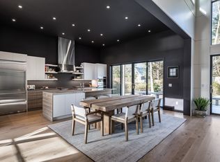 50 Wireless Rd, East Hampton, NY 11937