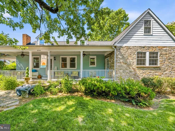 606 Edwards Ferry Rd NE, Leesburg, VA 20176
