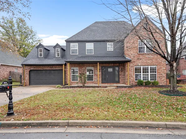 9818 E 85th St, Tulsa, OK 74133