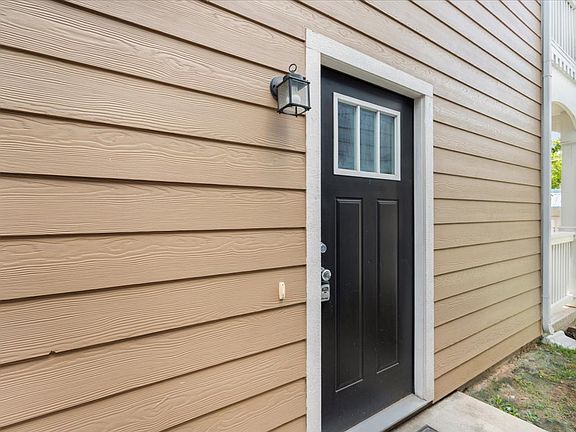 2nd image of 439 N Woods St #1