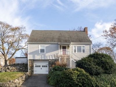 51 Barnstable St, Swampscott, MA, 01907