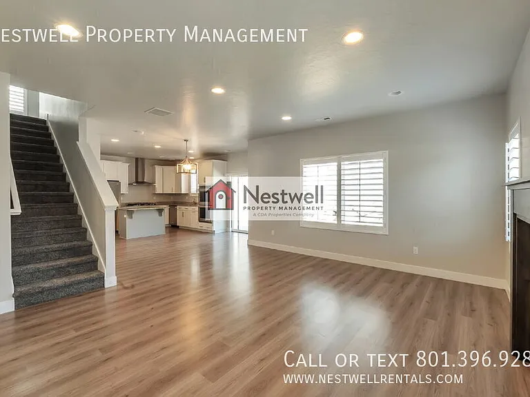 2218 W Granite Arch Way — Photo 4