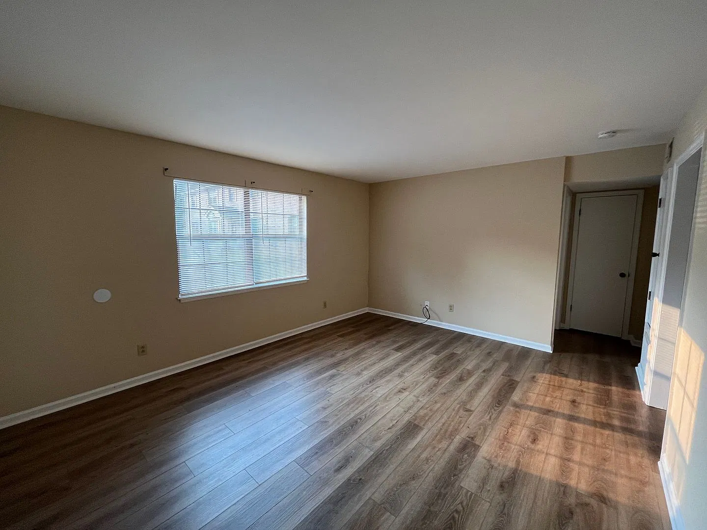 Lovell Street Apartments — Photo 2