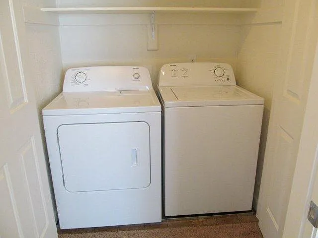 2 bed, 960 sqft, $2,750 — Photo 2