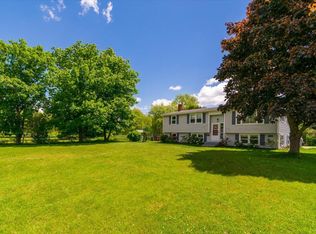 283 Old County Rd, Rockland, ME 04841