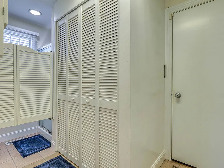 119 N Belmont Ave — Photo 29