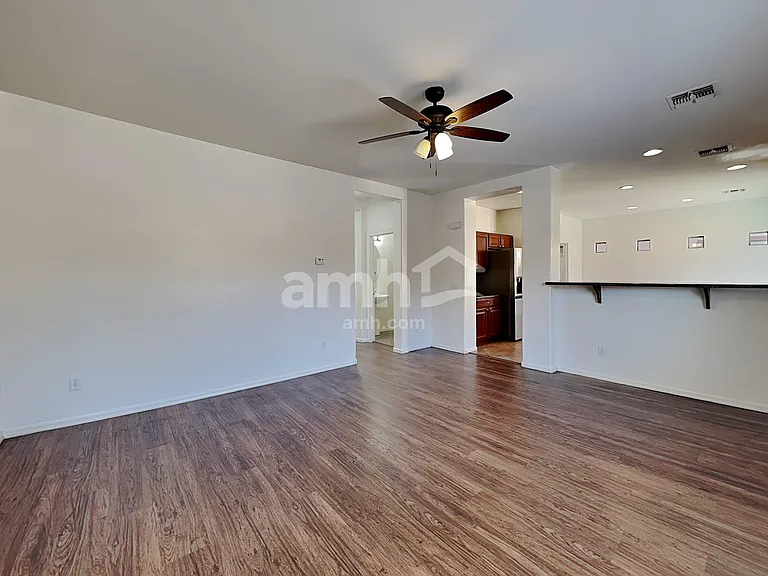 17646 W Bridger St — Photo 6