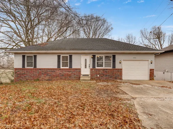 1603 W Daniels Street, Ozark, MO 65721