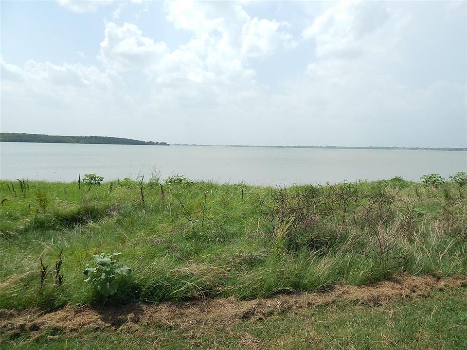 1st image of 20 Waterside Dr #20