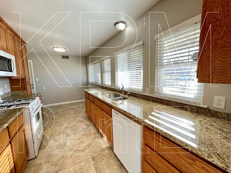 1117 Brookside Rd — Photo 6