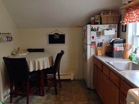 Eat-In-Kitchen with ex. of furniture