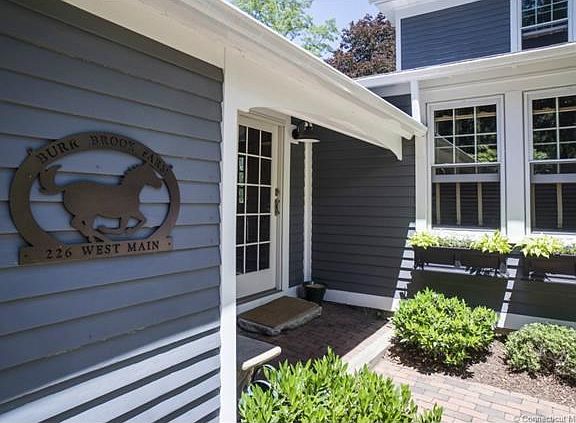 Welcoming entryway.