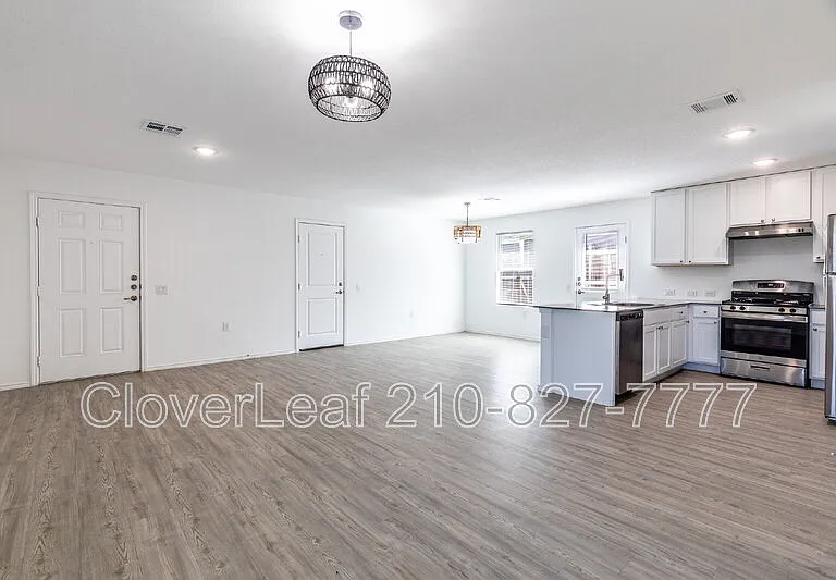 4407 Grassland Pass — Photo 9