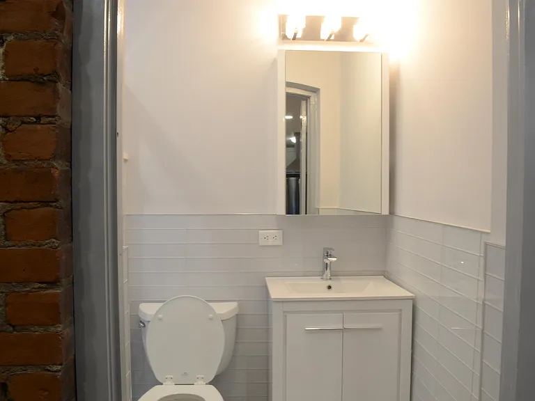 1211 Palisade Ave #1 — Photo 12