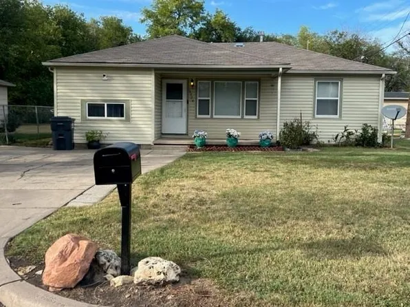1726 E Millair St, Wichita, KS 67219