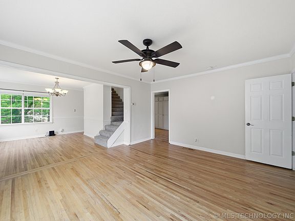 5th image of 2204 S Oswego Pl