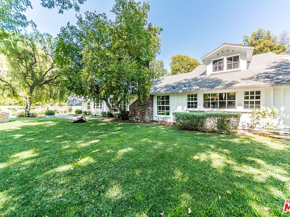 1st image of 5036 Vanalden Ave