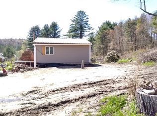 793 S Main St, Newport, NH 03773