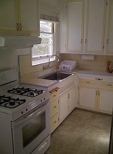 2nd image of 1750 Cabrillo Ave APT B