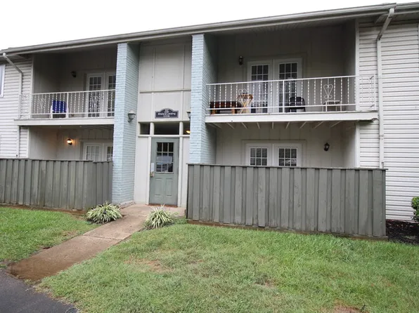 4406 Wisteria Landing Cir Unit 101, Louisville, KY 40218