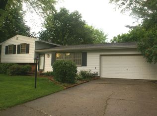 1802 Winchester Drive, Champaign, IL 61821