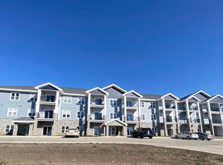 201 Sunrise Park Rd #203, Storm Lake, IA 50588