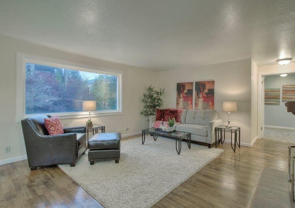 1st image of 3104 S 168th Pl