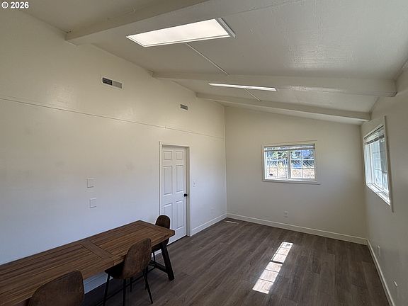 5th image of 5625 SE 83rd Ave
