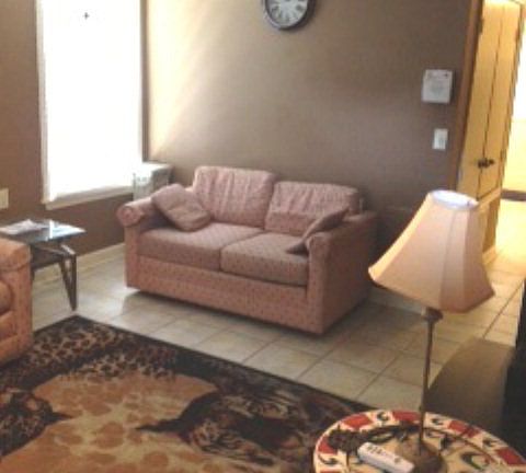 3rd image of 213 Edinburg Way