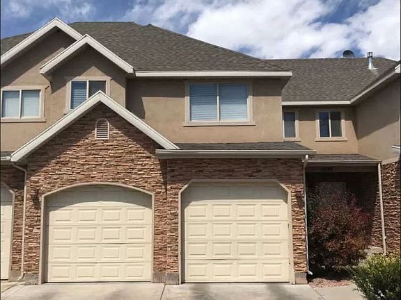 4th image of 1029 N Plaza Dr