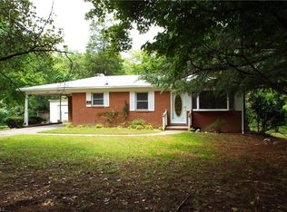 256 Black Dr, Thomasville, NC 27360