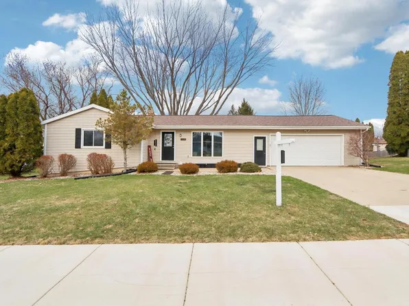 405 East VERLEEN Avenue, Waunakee, WI 53597