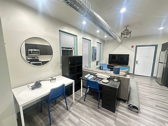 3rd image of 50 E Utica St #2D