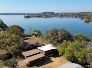 282 E Lakeshore Dr, Sunrise Beach, TX 78643