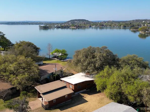 282 E Lakeshore Drive, Sunrise Beach, TX 78643