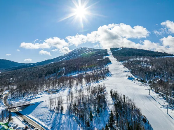 8118 Sawtooth Road, Carrabassett Valley, ME 04947