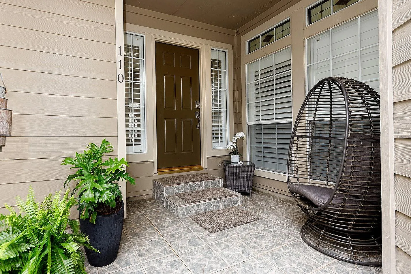 3 bed, 2.5 bath, 2087 sqft, $3,400 — Photo 2