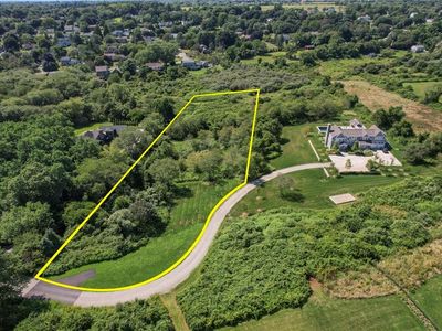 100 Summerfield Ln, Middletown, RI, 02842