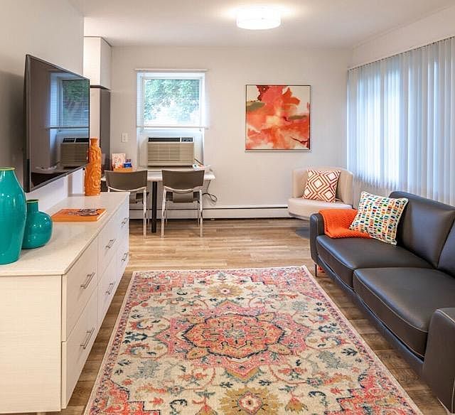 1st image of 3431 Dupont Ave S APT 303
