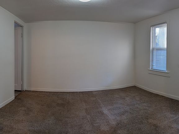 Bedroom 1 - panoramic